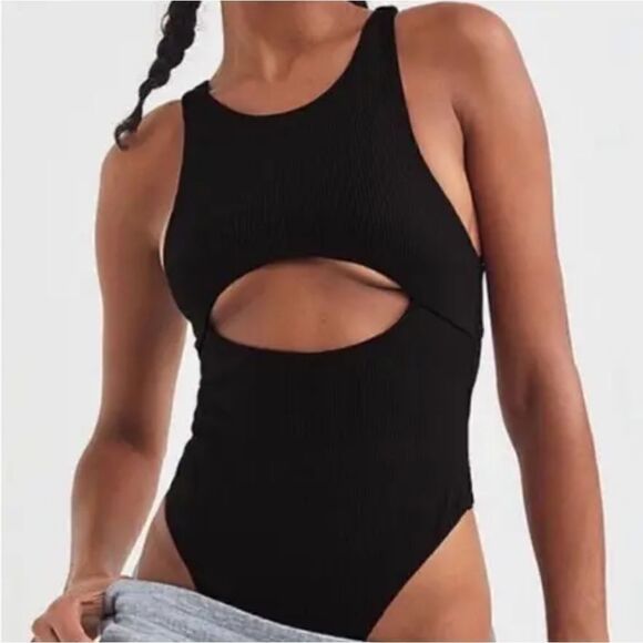 For💗Love and Lemons ribbed keyhole bodysuit - Picture 2 of 5